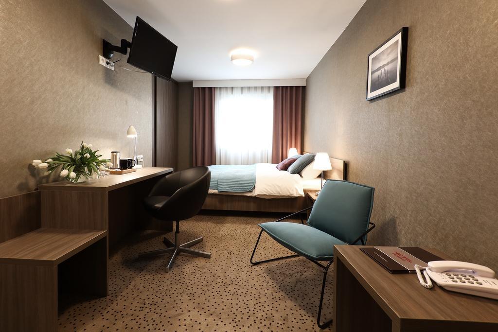 Hotel Porto Radomsko Zewnętrze zdjęcie